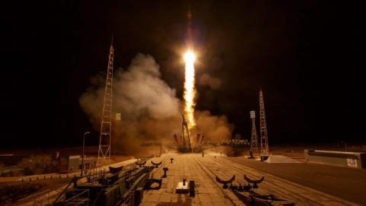Шеф в "Роскосмос" избяга със секретни разработки в чужбина