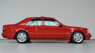 Продават 24-годишен Mercedes-Benz E60 AMG на цената на нова S-класа (СНИМКИ)