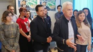 "Атака" връчи стипендии и на младежи в Бургас