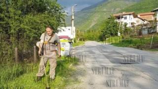 Селски кмет пак накара всички да споменават името му (СНИМКА)