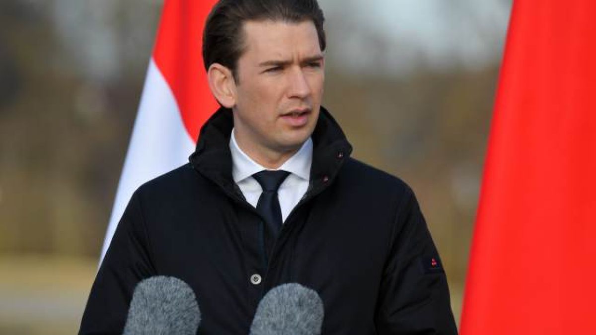 След корупционния скандал: Австрийският канцлер заговори за предсрочни избори 