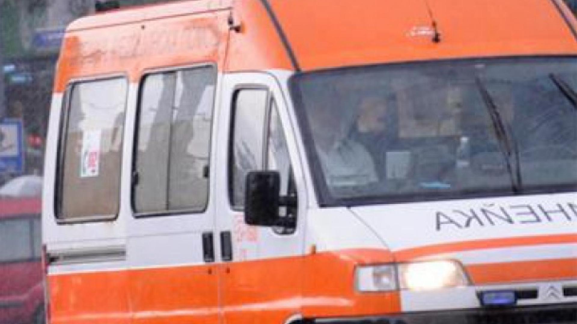 Сигнали до БЛИЦ: Тежки катастрофи с ТИР, коли и такси на надлез "Надежда"