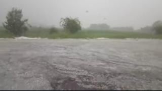 Адът слезе в монтанско село, хората гледат и плачат (СНИМКИ/ВИДЕО)