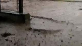 Небето в Свищовско се отвори и стана страшно (ВИДЕО)