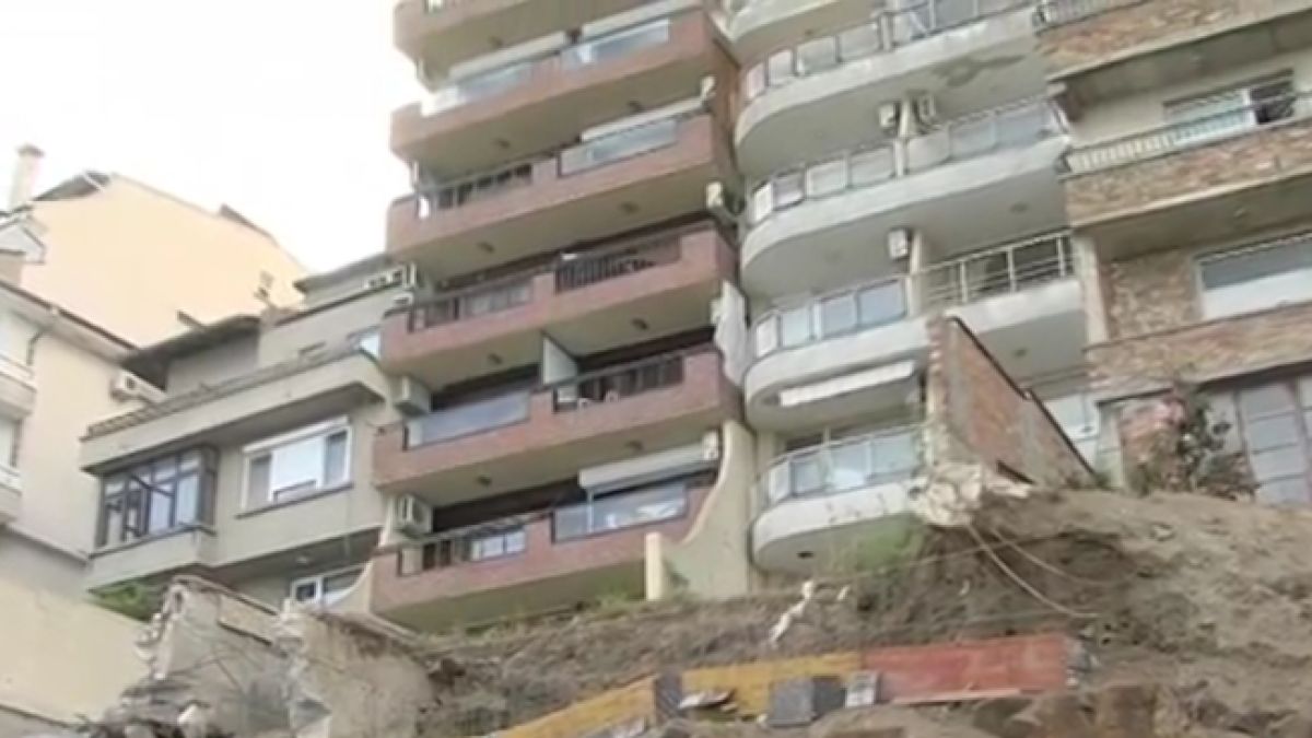 Опасен строеж застрашава съседни сгради в Созопол
