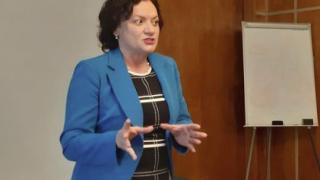Ивелина Василева: Не сме съгласни с Елена Йончева да се възобнови “Бургас-Александруполис"