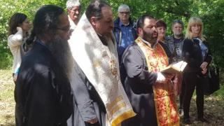 Председателят на Комисията по икономическа политика и туризъм в Народното събрание инж. Петър Кънев присъства на църковния празник в местността „Аязмото“ край Ахтопол