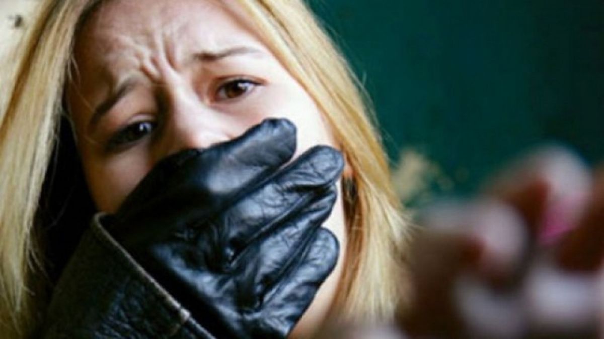 Българин извърши нещо много гнусно с малолетна молдовка 
