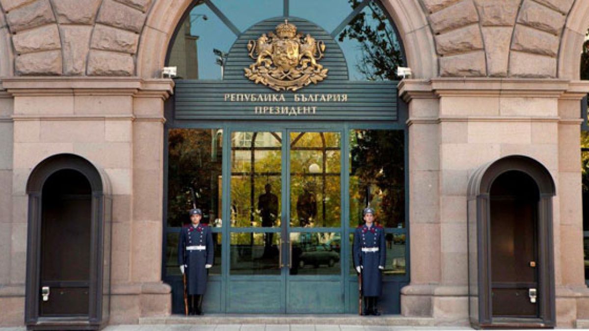 Протоколът на президента разгневи ректора на СУ