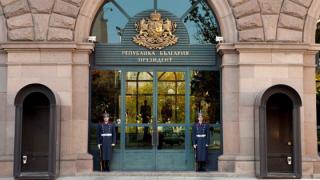 Протоколът на президента разгневи ректора на СУ