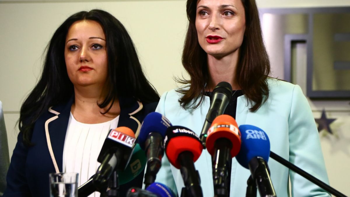 Мария Габриел хвърли страшна бомба в ефир след разговор с Борисов 