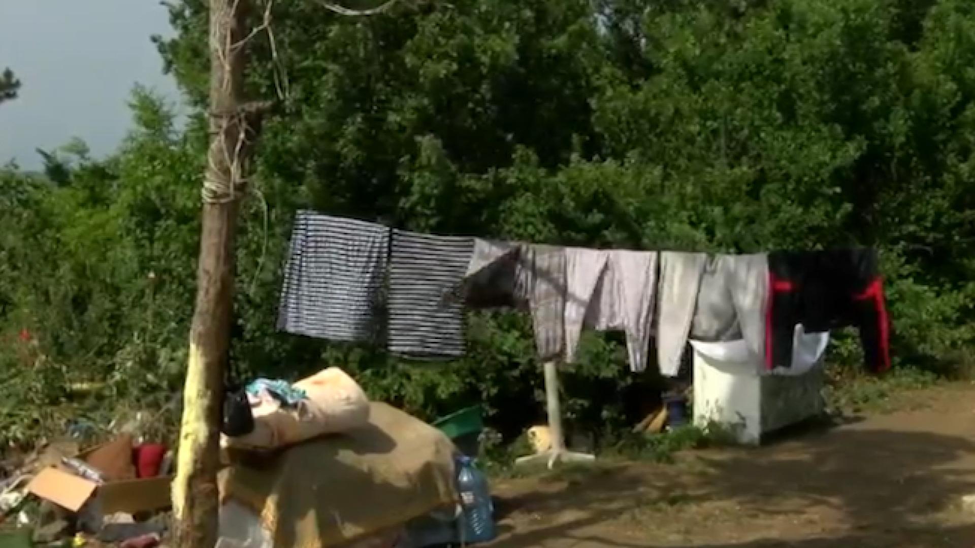 Местните в Созопол скочиха: Изникна катун с над 30 цигани!