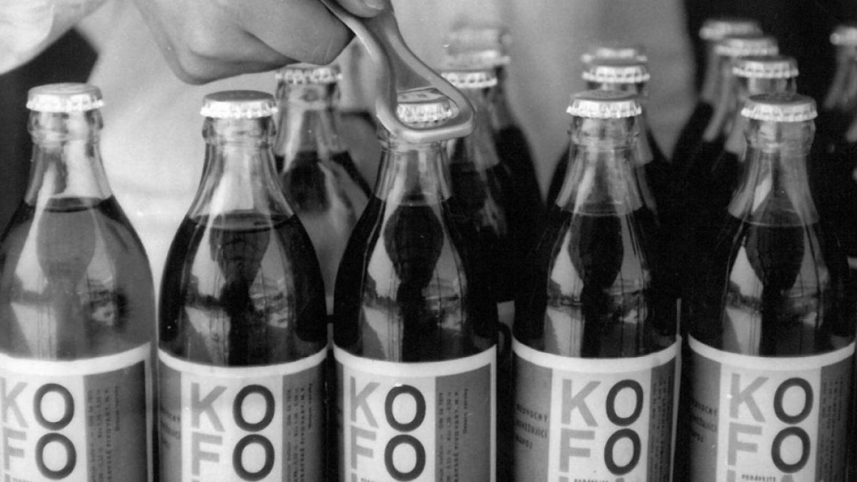 Кока-колата от времето на соца е жива! Ето къде да си я поръчате