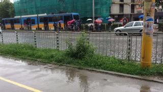Зловещи СНИМКИ от кървавото меле в София, отнело живота на ученик