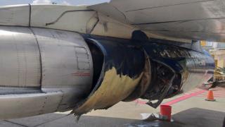 Кошмар в небето: Двигателят на Боинг 737-200 експлодира! Зловещи СНИМКИ и ВИДЕО! 