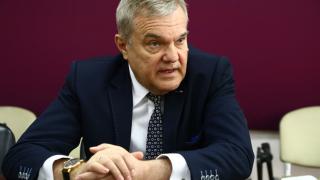 Румен Петков иска главата на Каракачанов