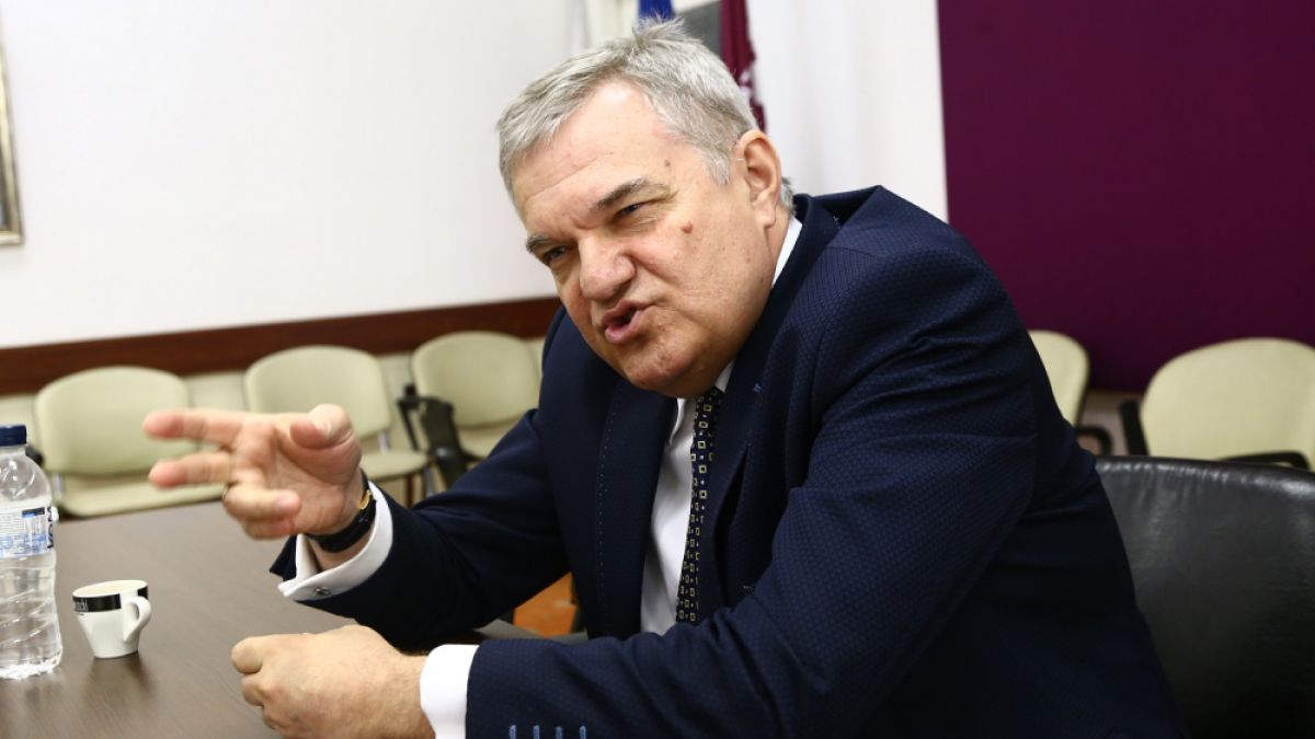 Румен Петков с остра критика след извънредното обръщение на Радев