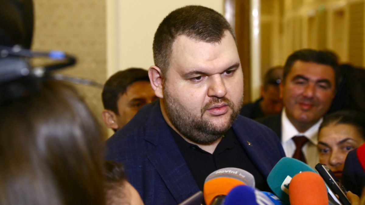 Делян Пеевски с нов щедър жест, получи специална благодарност от Международния Червен кръст! 