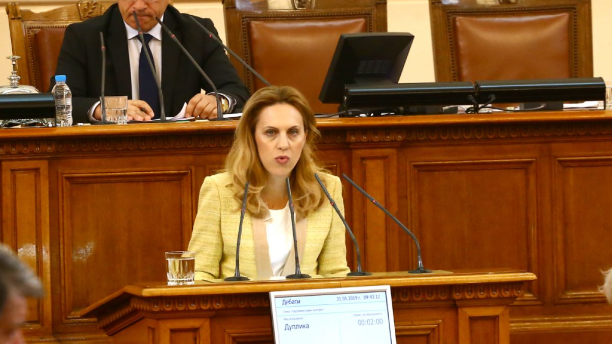 Министърът на туризма потвърди страхотната финансова вест за хиляди българи