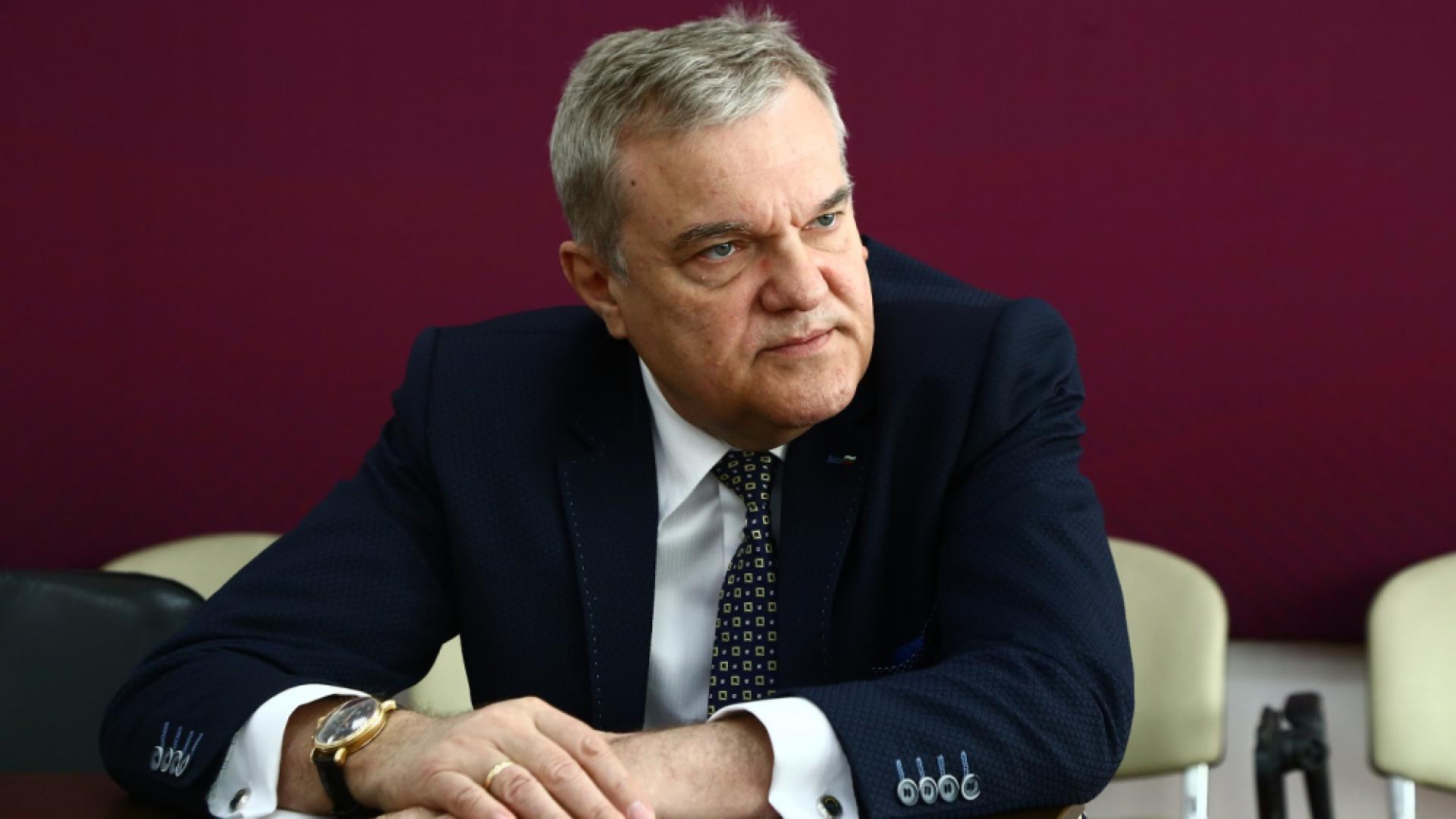 Румен Петков: Прокуратурата трябва да се задейства по случая с канадското гражданство на Кирил Петков 