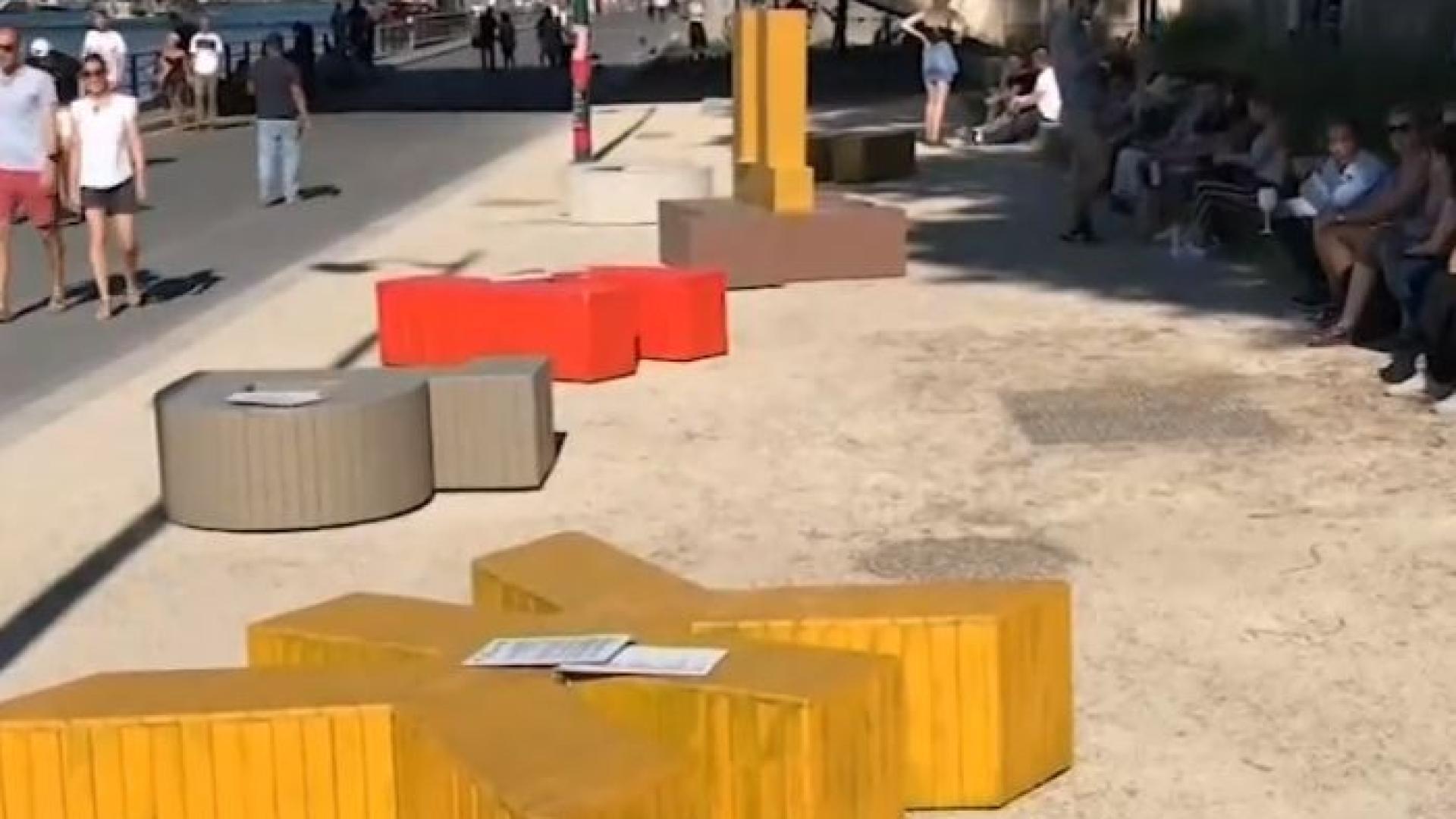 Българските букви като пейки в Париж до Сена  (ВИДЕО)