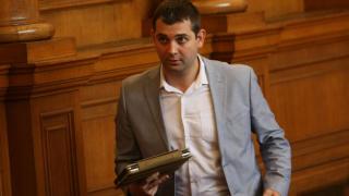 Нова пионка се включи в атаката с фалшиви новини срещу Пеевски