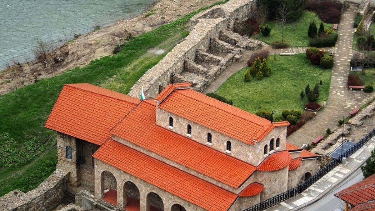 Янтра преля и тръгна към историческа светиня във Велико Търново