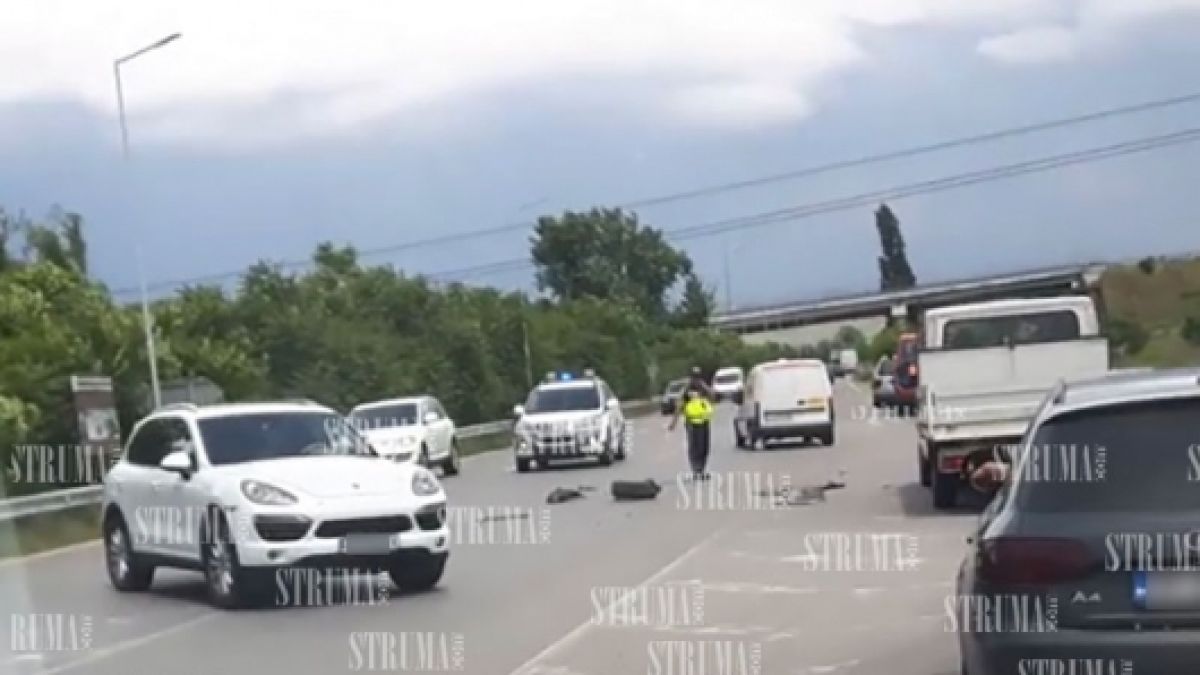 Зверско верижно меле! Два тузарски джипа и две коли се нанизаха край Петрич (СНИМКИ/ВИДЕО)