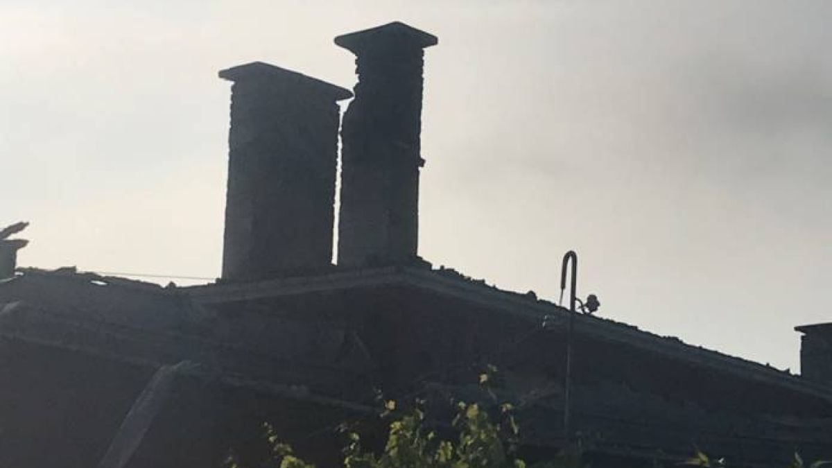 Черна прокоба! Преди 63 години голяма трагедия станала на метри от ударената от мълнии къща в Казанлък