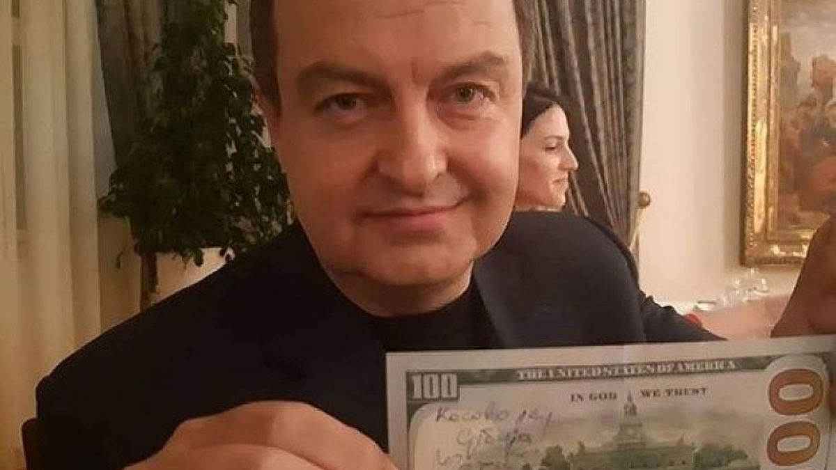 Балкански чудатости: Обединиха Косово със Сърбия, но на... (СНИМКИ)