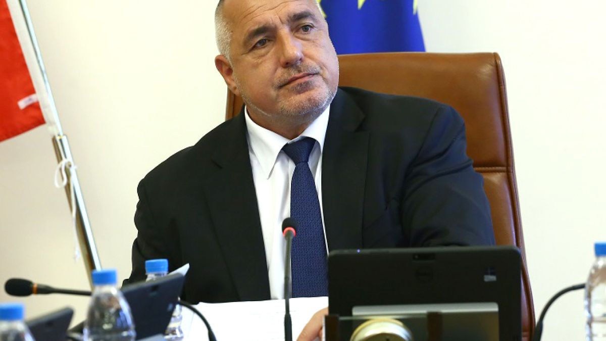 Борисов и Мария Габриел се канят да направят нещо невиждано в България