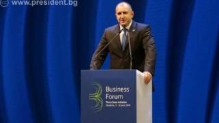 Продължава участието на Румен Радев в Международния икономически форум в Санкт Петербург