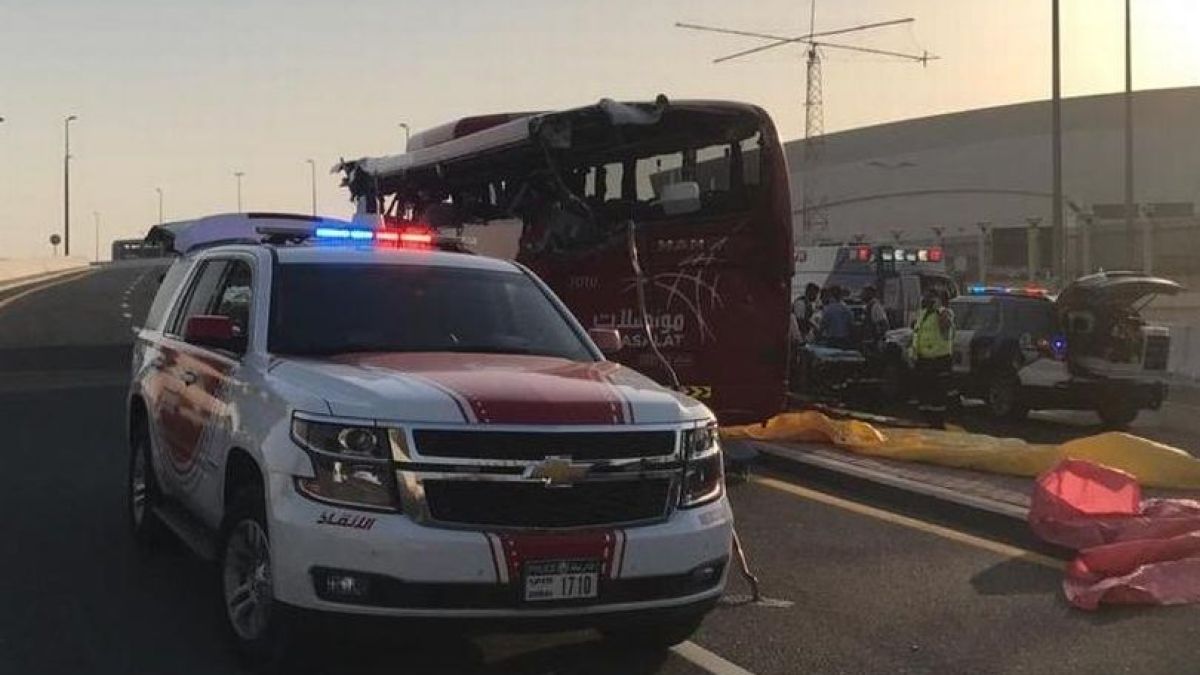 Касапница със 17 убити в автобус до летището в Дубай (СНИМКИ)