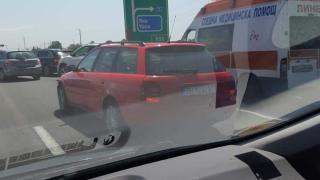 Първи СНИМКИ от жестоката катастрофа на тунел "Витиня" 