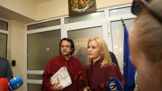 Горещи разкрития за насилваното сексуално момченце, гаврили се с него в...