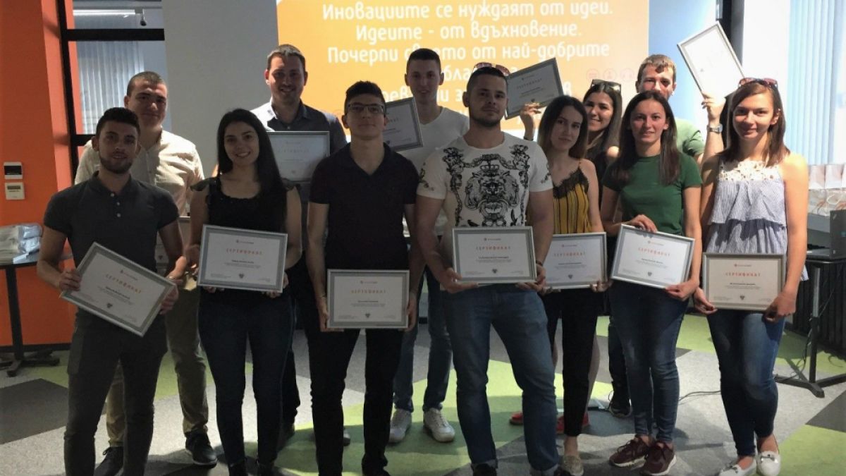 Практически опит и кариерни възможности за студентите, завършили VIVACOM Техническа академия