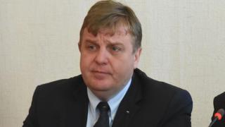 Разпространиха извънредна позиция на Красимир Каракачанов за бойната авиация