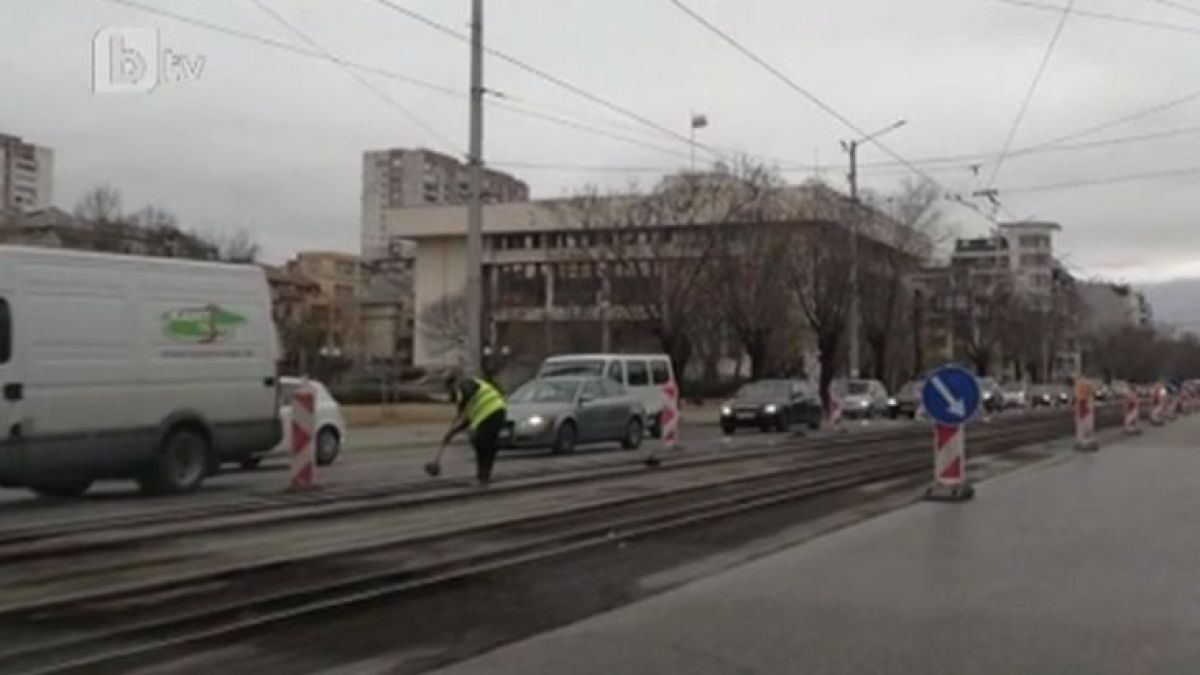Тези проблеми мъчат първото споделено трасе за автобуси и трамваи в София