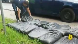 Първи СНИМКИ и ВИДЕО от акцията на ГДБОП срещу тютюневата мафия