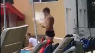 Скандална гледка на басейн в Бургас: Група малки момчета... (ВИДЕО)