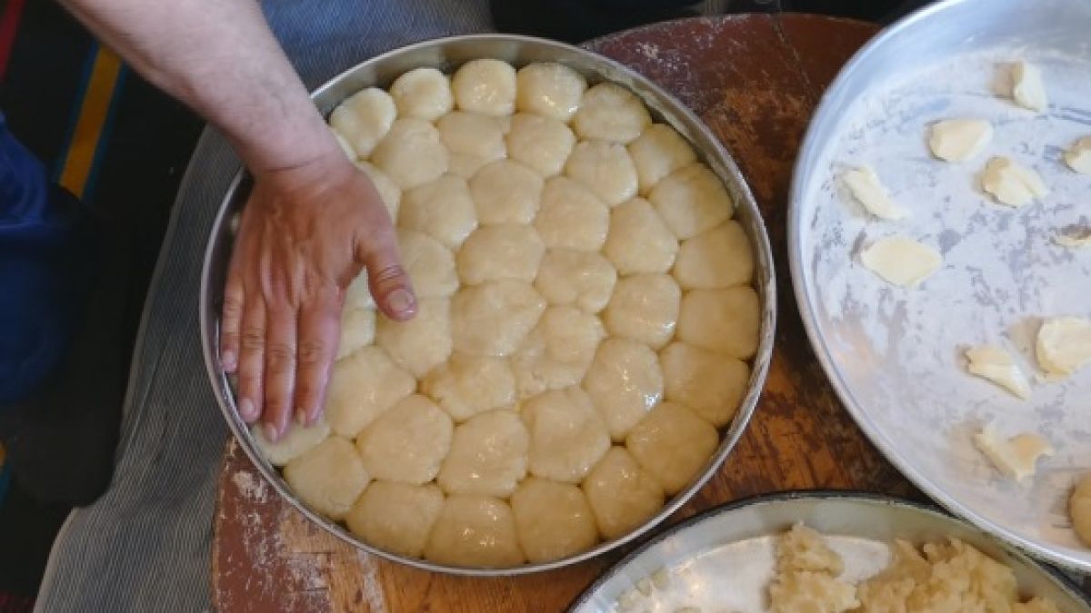 Много интересно! Учени от БАН подготвят кулинарна карта на България (ВИДЕО)