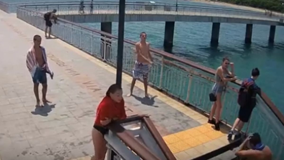 Грозна вандалска изцепка втрещи бургазлии (ВИДЕО) 