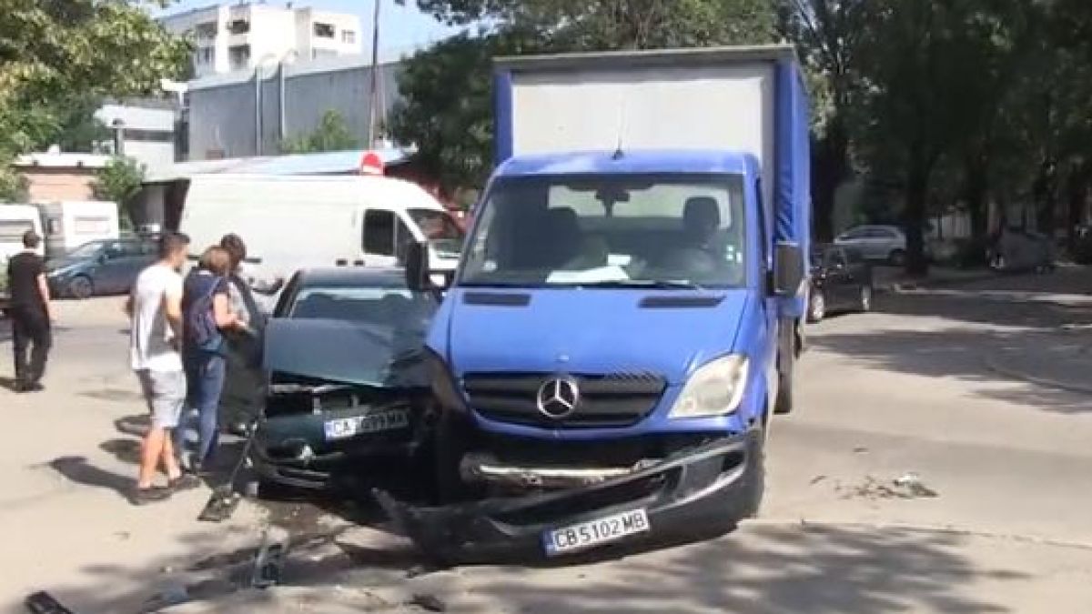 Първо в БЛИЦ TV: Адско меле в столичния квартал "Хаджи Димитър"