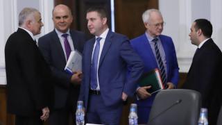 Тристранният съвет реши: Няма да има по-ниско ДДС за хляба и лекарствата