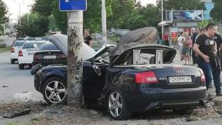 Ужасяваща СНИМКА и скандална версия за касапницата с лъскаво "Ауди", при която загина 19-годишна 