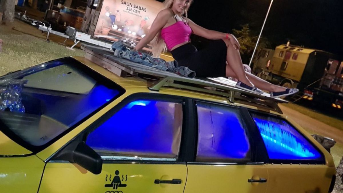 Не е за вярване в какво бе превърнато старо Audi (СНИМКИ/ВИДЕО)