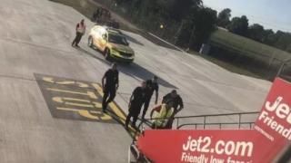 Извънредна ситуация на полет на Jet2 до Даламан (СНИМКИ)