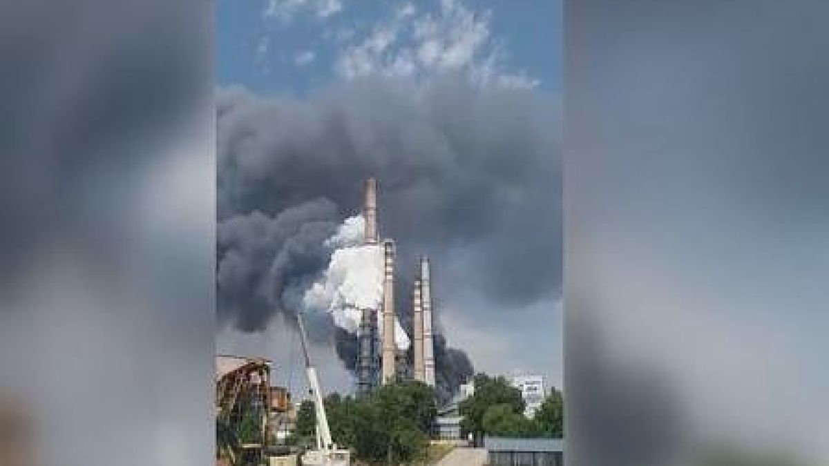Огромен пожар бушува в ТЕЦ „Марица Изток 2” (СНИМКИ)