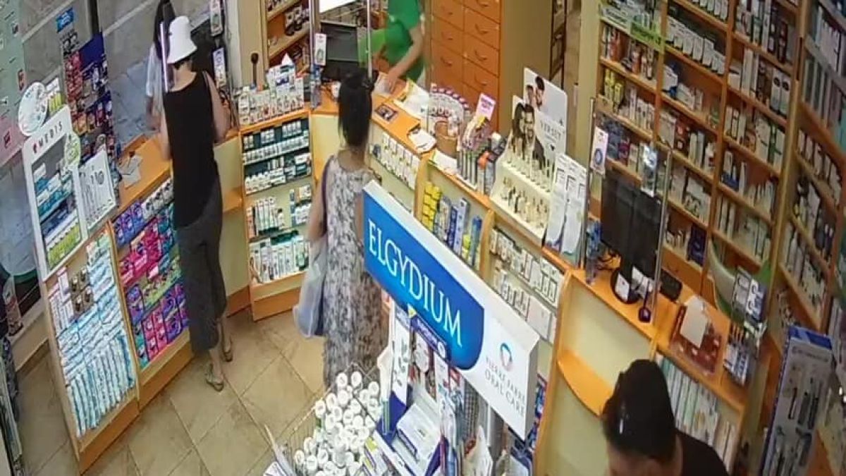 Добре облечен мъж влезе в бургаска аптека и се опозори жестоко (СНИМКИ)