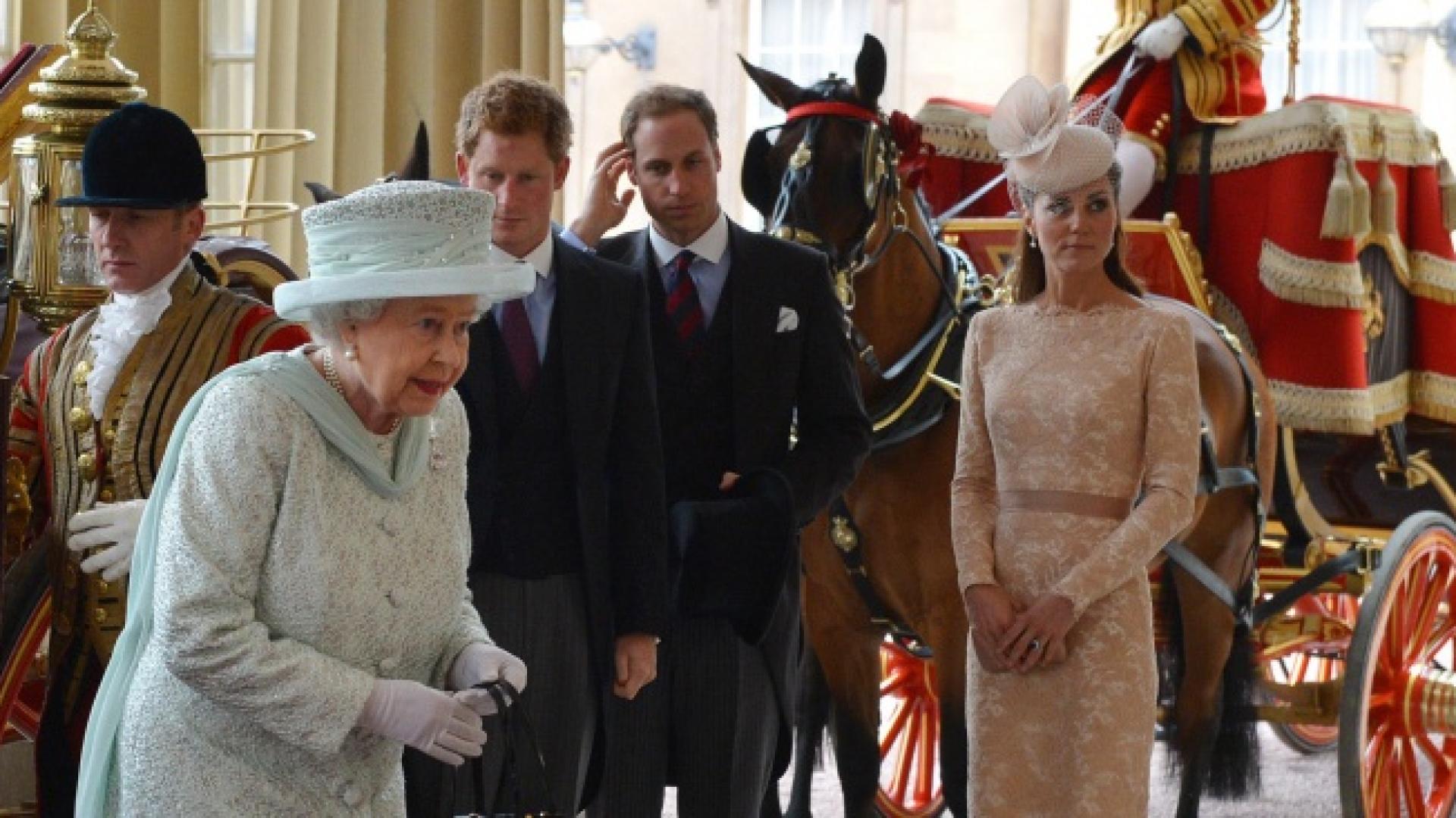 Една болест мори и Кейт Мидълтън, и Елизабет II